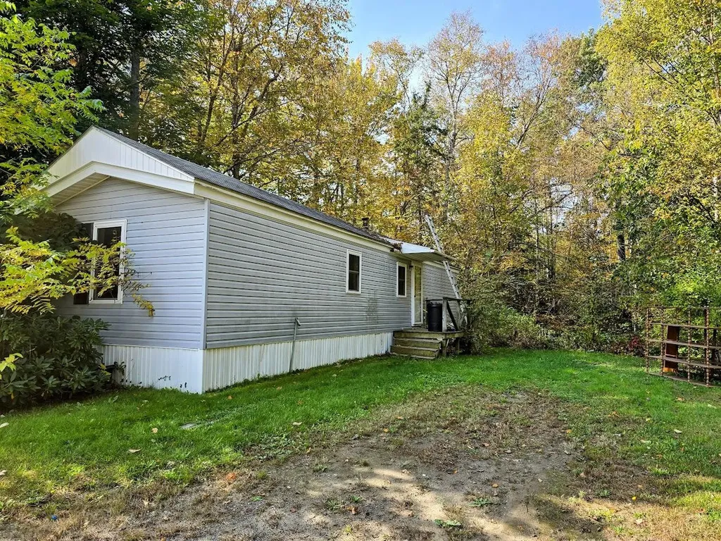13 Sanford Avenue Milo ME 04463