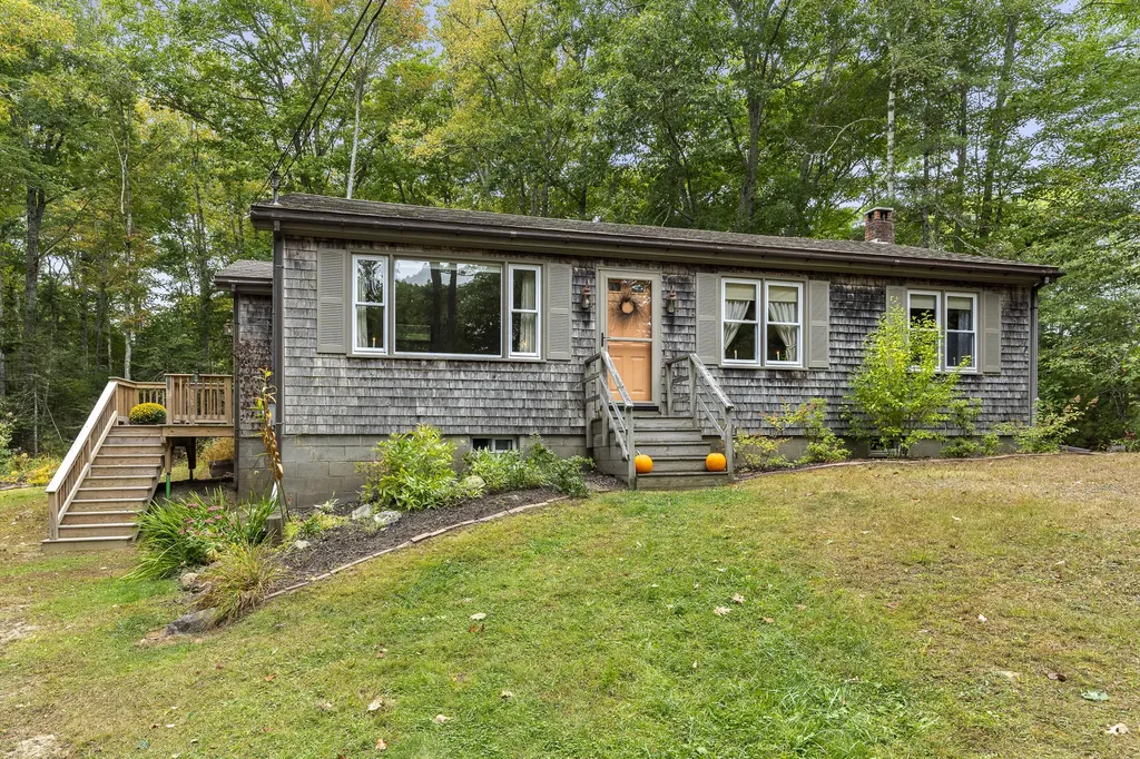 133 Egypt Road Damariscotta ME 04543