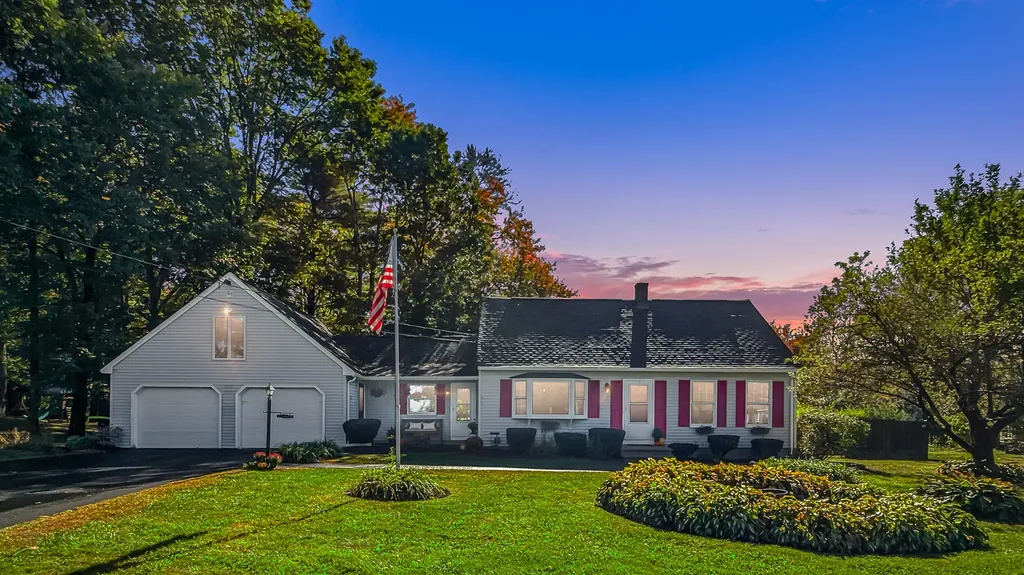 8 Buttonwood Road South Berwick ME 03908