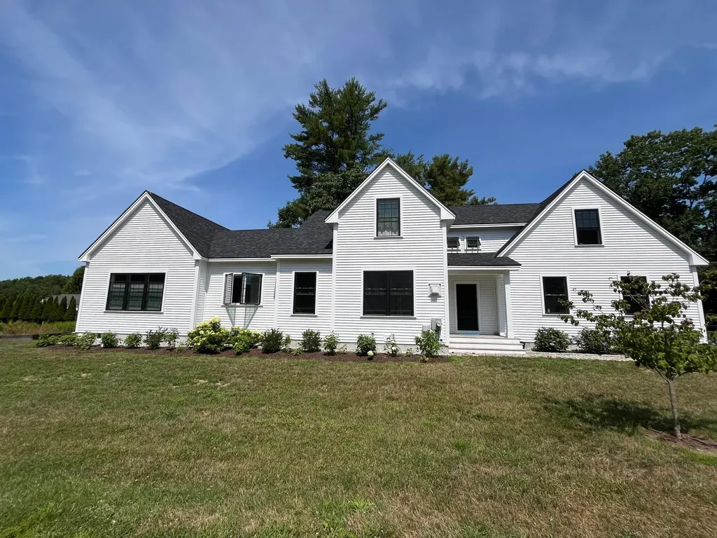 12 Lone Pine Lane Yarmouth ME 04096
