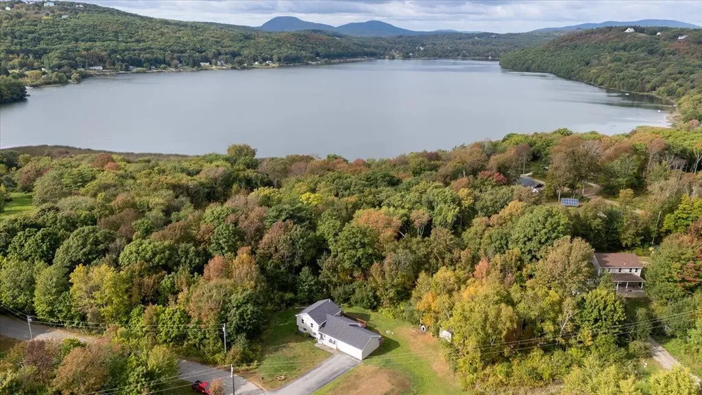 22 Pheasant Drive Rockland ME 04841