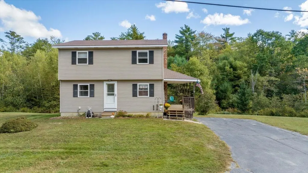 10 Whitney Street Lisbon ME 04250