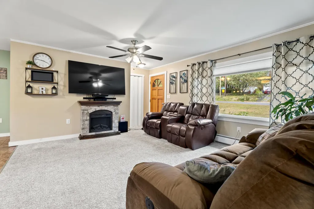 1146 Essex Street Bangor ME 04401