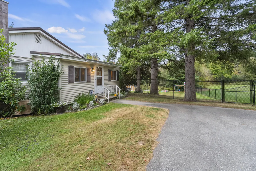 1146 Essex Street Bangor ME 04401