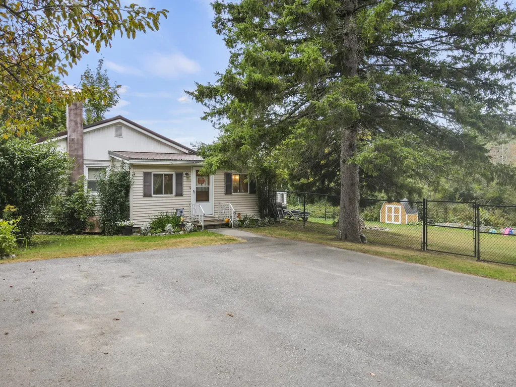 1146 Essex Street Bangor ME 04401