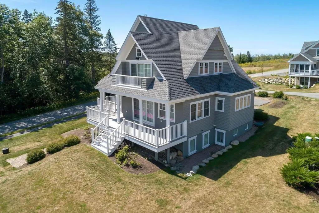 30 Village At Ocean's End Boulevard Southwest Harbor ME 04679