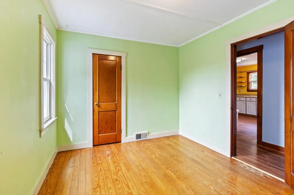 121 Highland Avenue Winthrop ME 04364