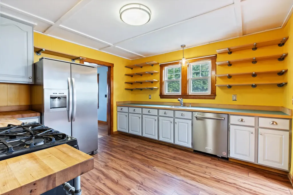 121 Highland Avenue Winthrop ME 04364