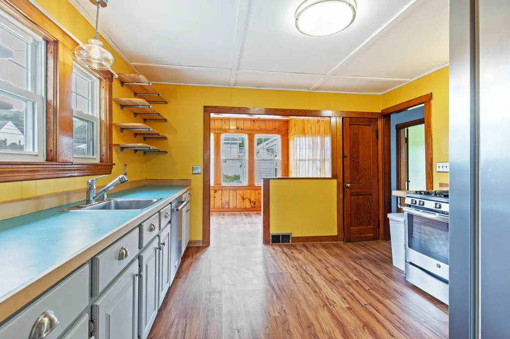 121 Highland Avenue Winthrop ME 04364
