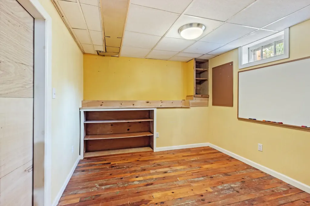 121 Highland Avenue Winthrop ME 04364