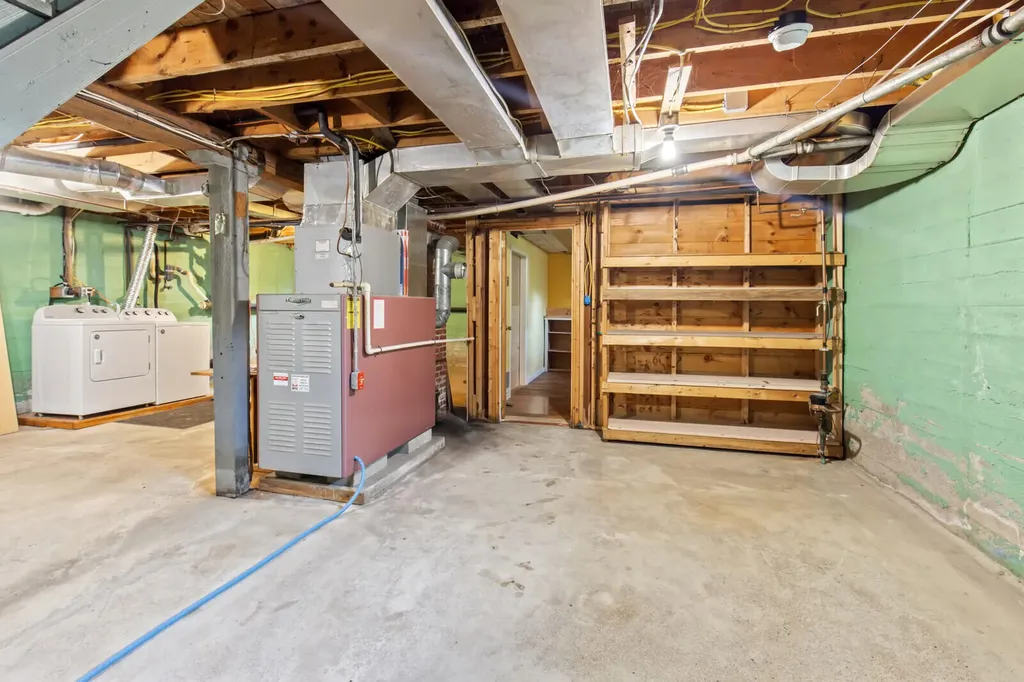 121 Highland Avenue Winthrop ME 04364