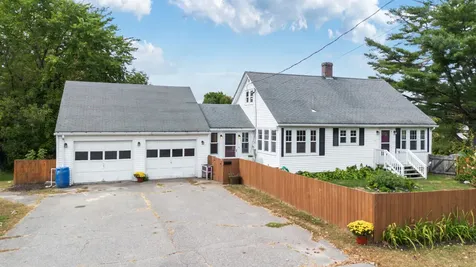 121 Highland Avenue Winthrop ME 04364