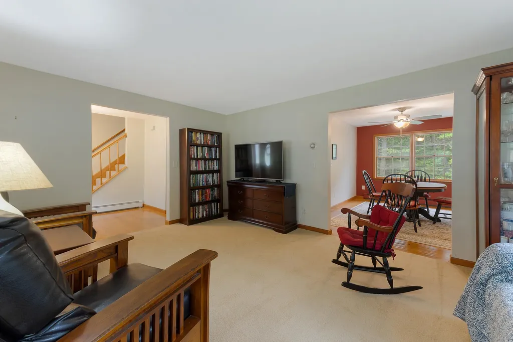 17 Sheffield Avenue Lewiston ME 04240