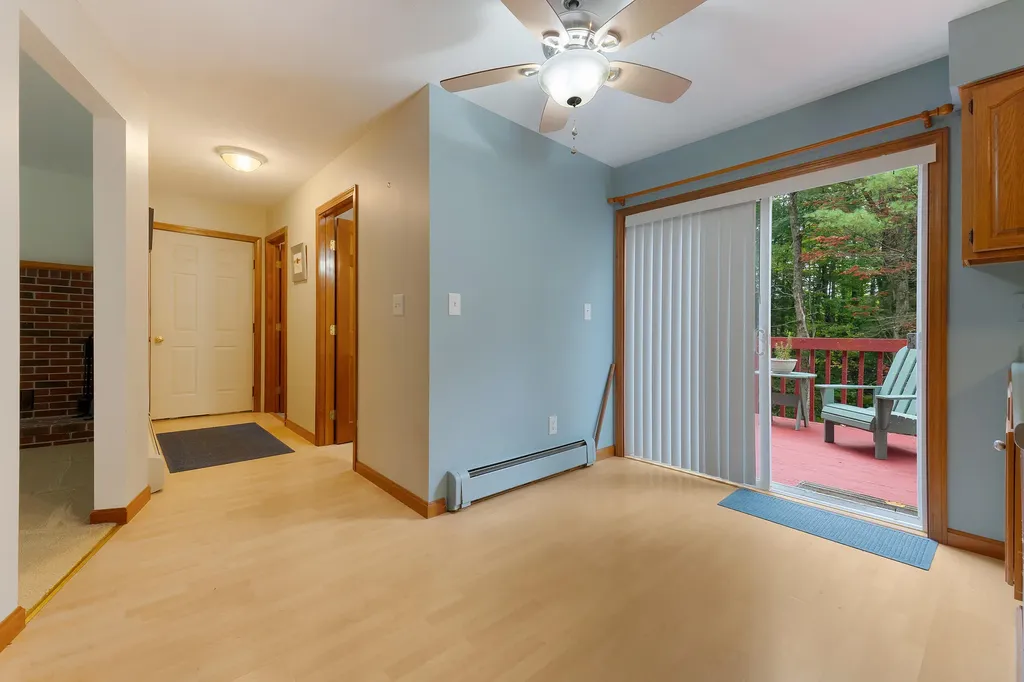 17 Sheffield Avenue Lewiston ME 04240