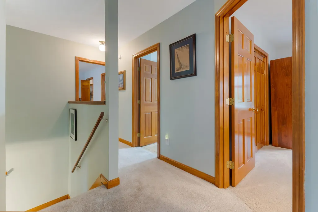 17 Sheffield Avenue Lewiston ME 04240