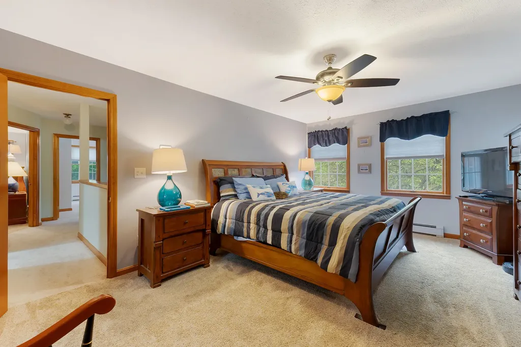 17 Sheffield Avenue Lewiston ME 04240