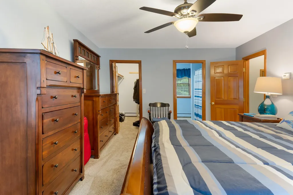17 Sheffield Avenue Lewiston ME 04240