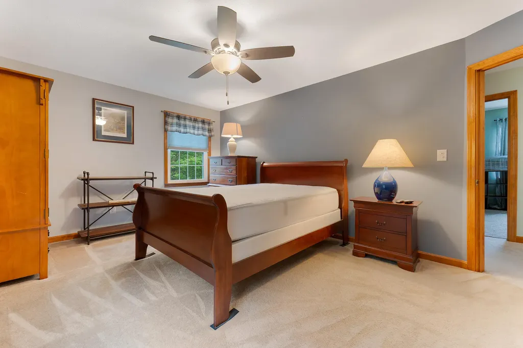 17 Sheffield Avenue Lewiston ME 04240