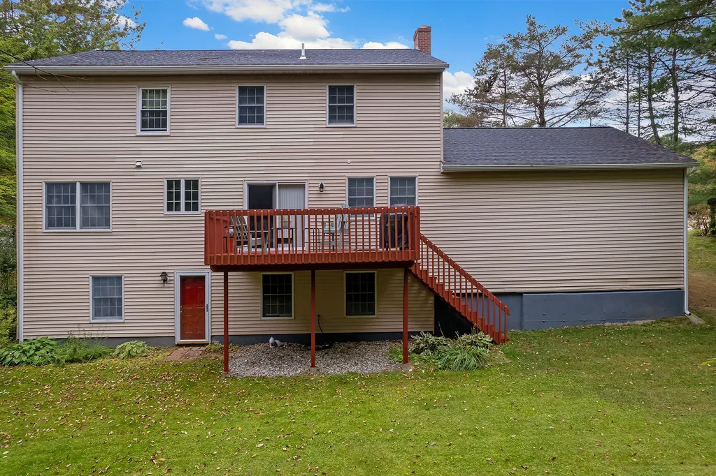 17 Sheffield Avenue Lewiston ME 04240