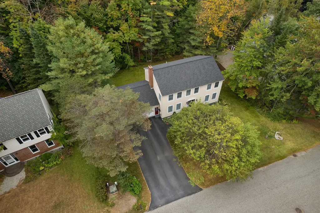 17 Sheffield Avenue Lewiston ME 04240