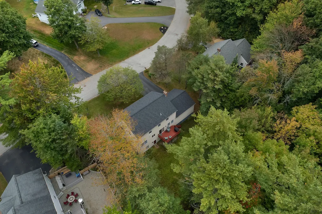 17 Sheffield Avenue Lewiston ME 04240