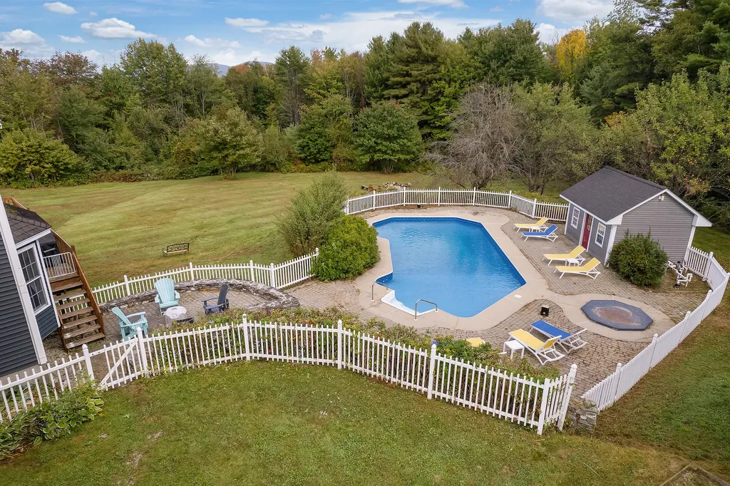 38 Jeffery Road Minot ME 04258