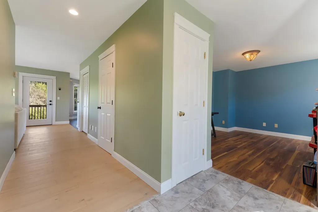 38 Jeffery Road Minot ME 04258