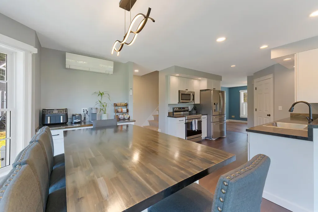 38 Jeffery Road Minot ME 04258