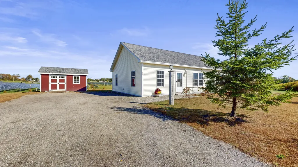 86 Littlefield Road Sabattus ME 04280