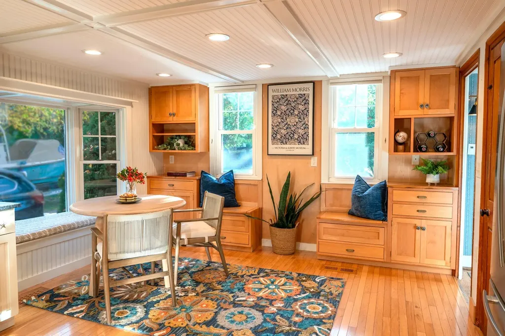 55 Pleasant Hill Road Falmouth ME 04105