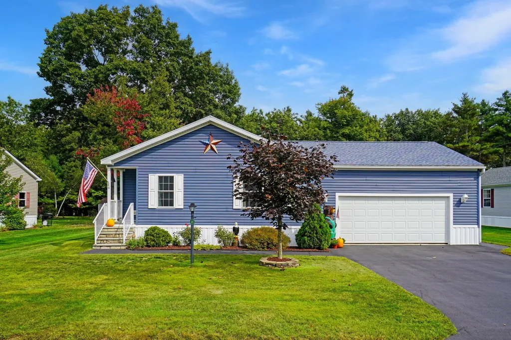 46 Candlewood Drive Lyman ME 04002