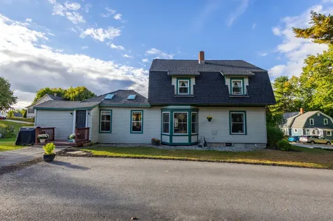 50 Cleaves Street Auburn ME 04210