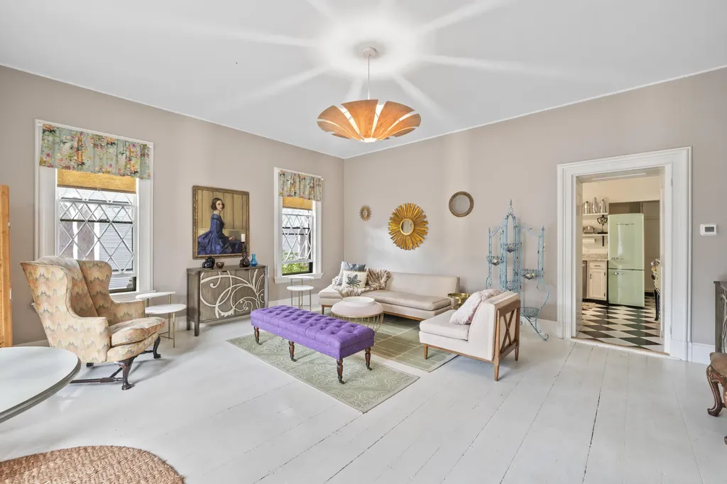 14 Hodge Street Wiscasset ME 04578