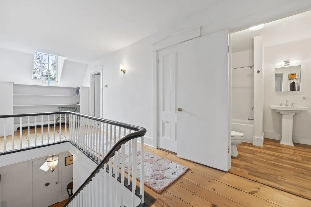 14 Hodge Street Wiscasset ME 04578