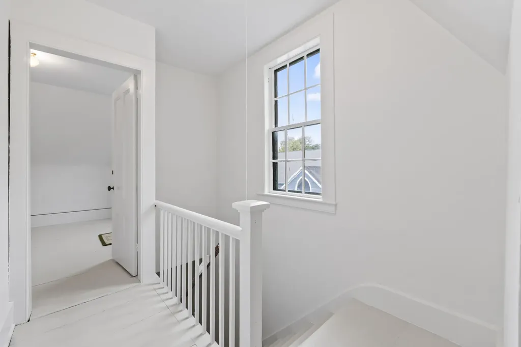 14 Hodge Street Wiscasset ME 04578