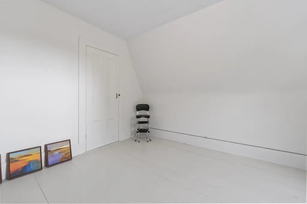 14 Hodge Street Wiscasset ME 04578