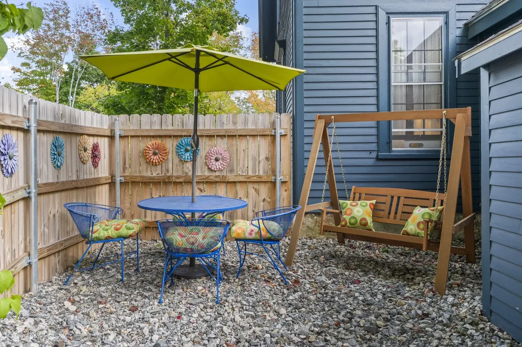 14 Hodge Street Wiscasset ME 04578
