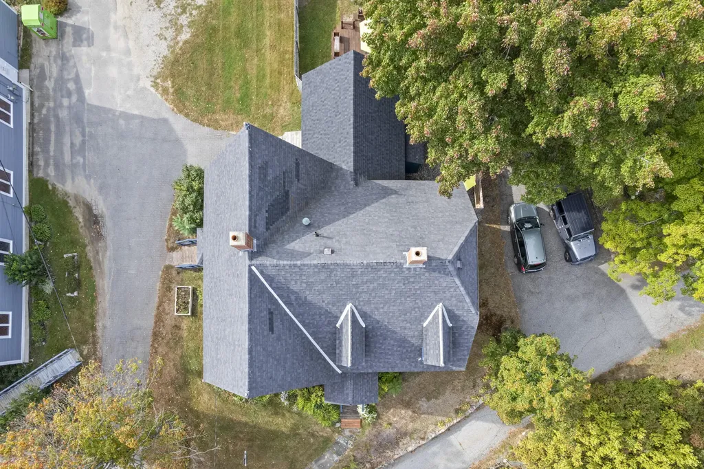 14 Hodge Street Wiscasset ME 04578