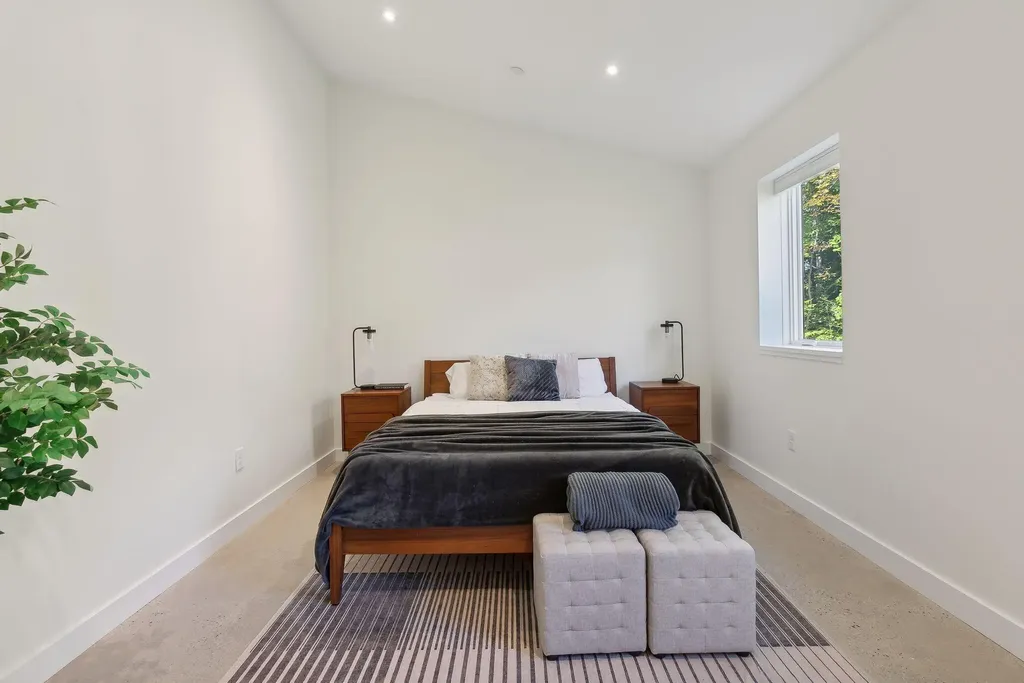 38 Mattie Lane Durham ME 04222