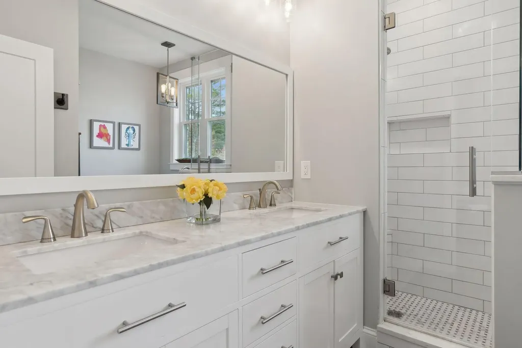 121 Stewart Drive Scarborough ME 04074
