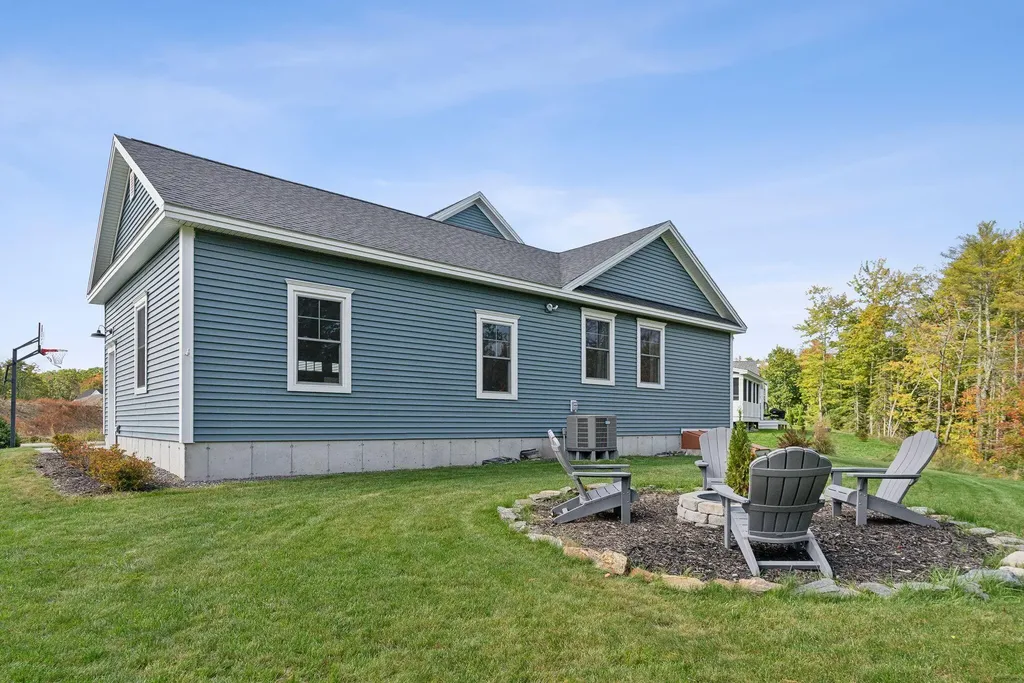 121 Stewart Drive Scarborough ME 04074