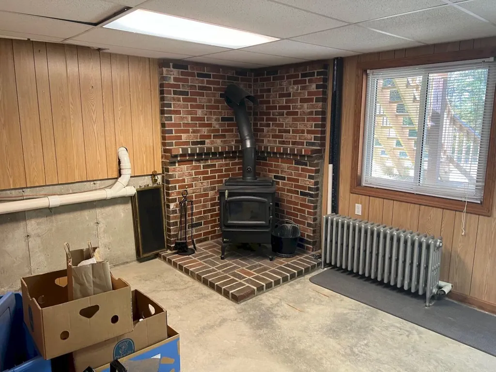 20 Sandy Lane Skowhegan ME 04976