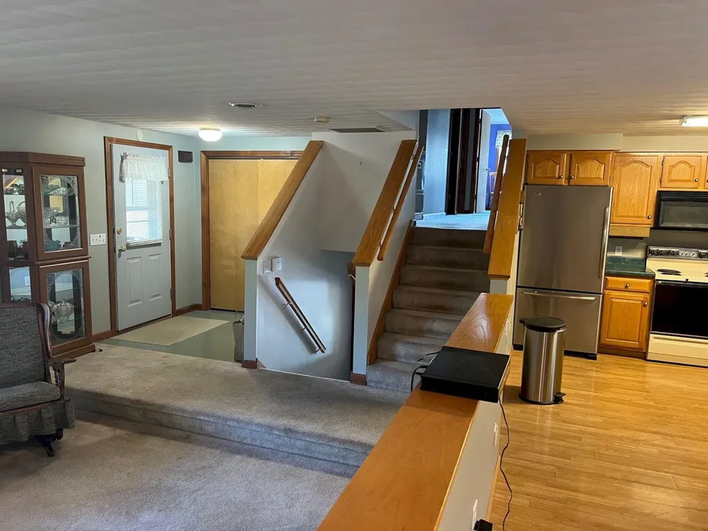 20 Sandy Lane Skowhegan ME 04976