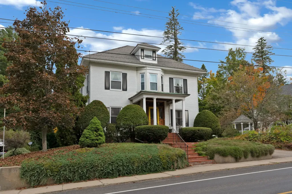 21 Lebanon Street Sanford ME 04073