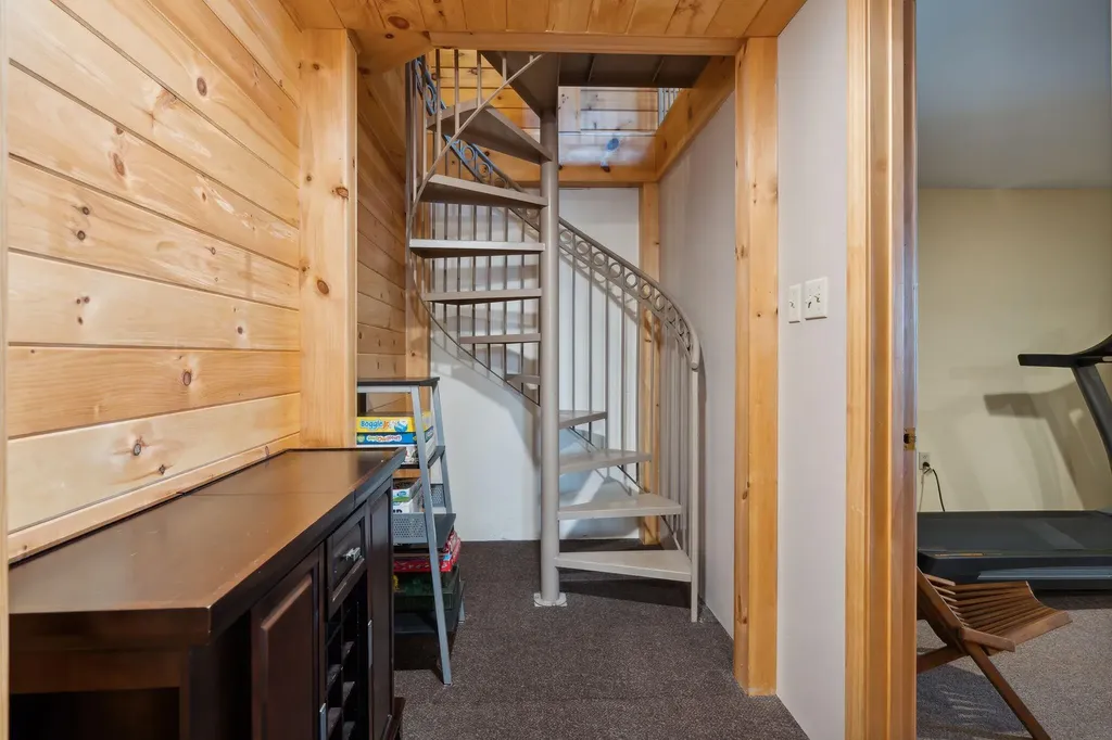 8 F Sanborn Road Sabattus ME 04280