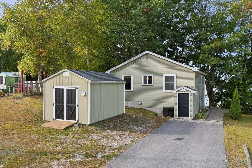 8 F Sanborn Road Sabattus ME 04280