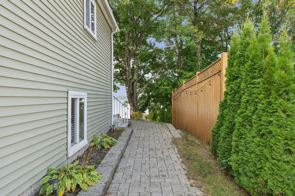 8 F Sanborn Road Sabattus ME 04280