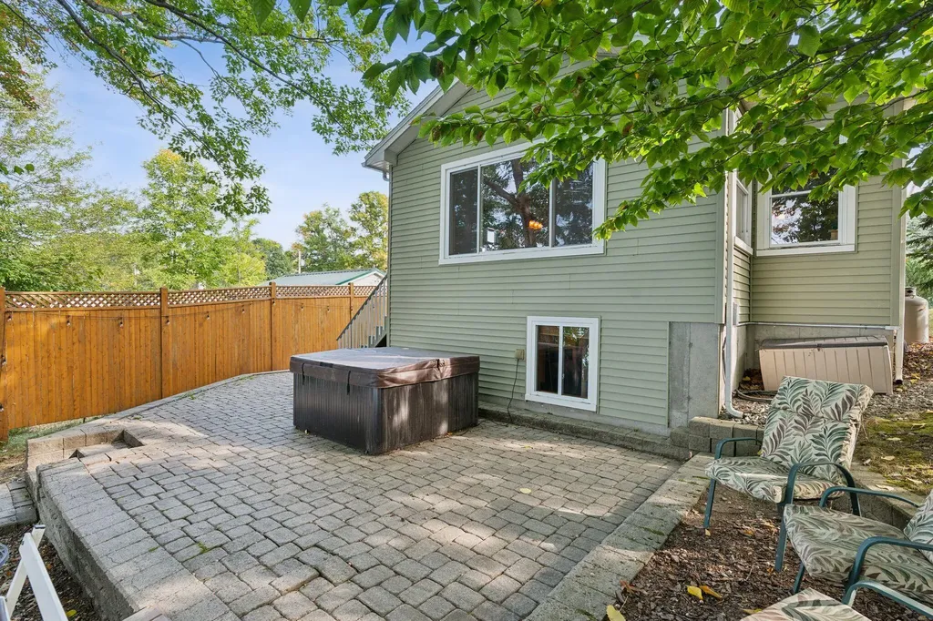 8 F Sanborn Road Sabattus ME 04280