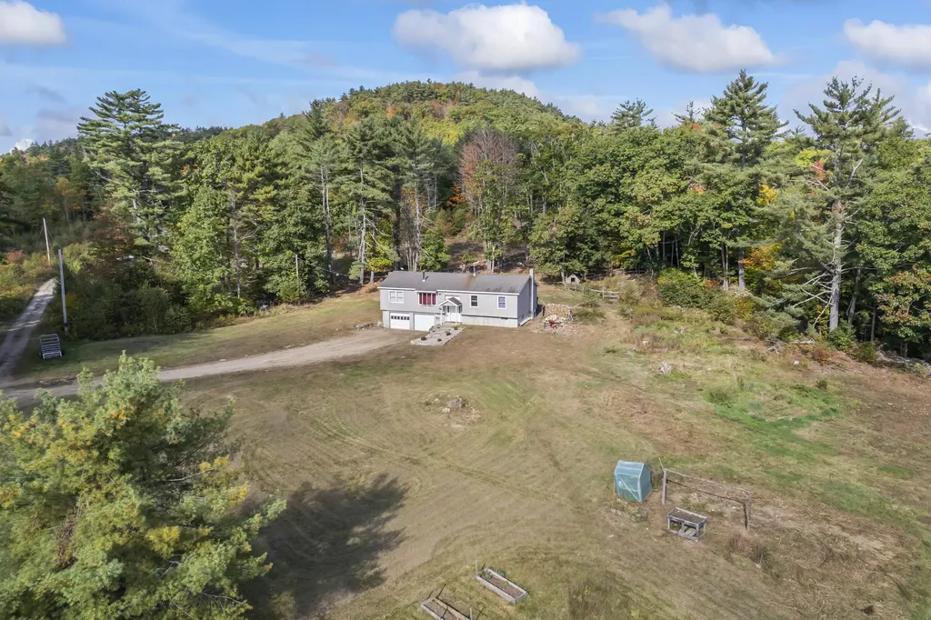 64 Berry Lane Parsonsfield ME 04047