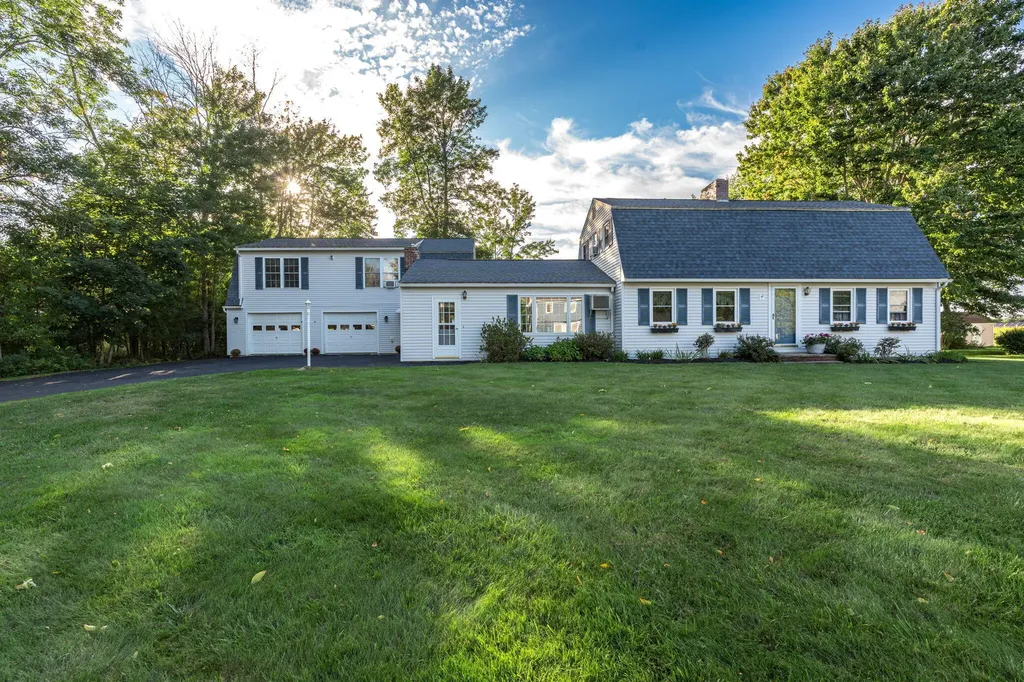 22 Frankwood Drive Winslow ME 04901